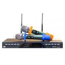 Micro không dây BCE U900 Plus X (New 2021) gồm 1 đầu thu, 2 tay micro không dây (Giá 1 bộ)