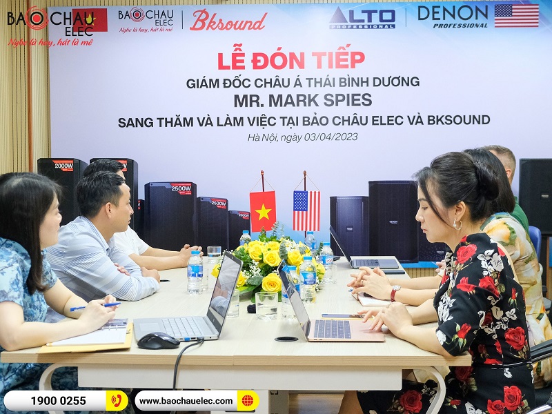 Đón tiếp Giám đốc Alto & Denon Professional khu vực Châu Á Thái Bình Dương Mr. Mark Spies sang thăm và làm việc tại BKSound