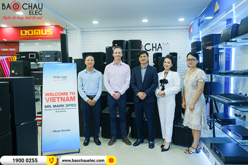 Giám Đốc Alto Professional khu vực Châu Á Thái Bình Dương Mr Mark Spies sang thăm và làm việc cùng BKsound