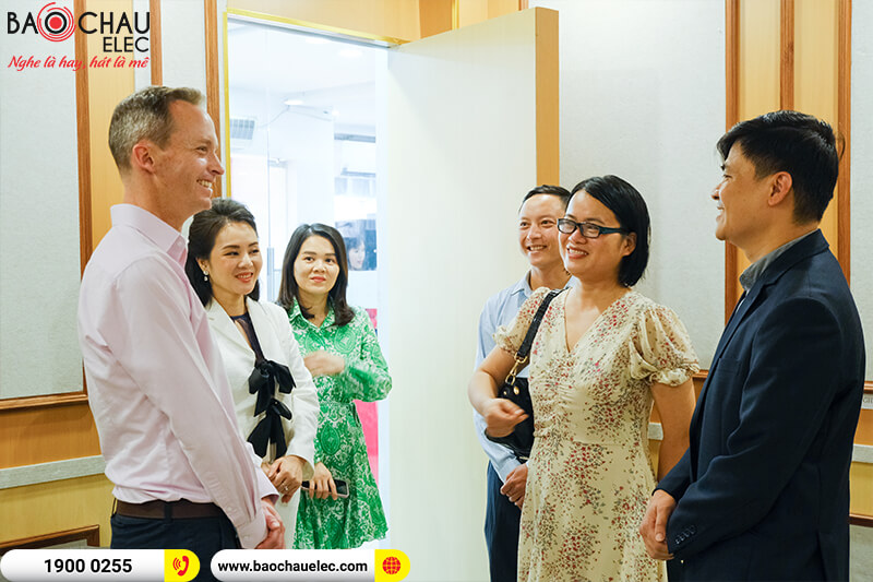 Giám Đốc Alto Professional khu vực Châu Á Thái Bình Dương Mr Mark Spies sang thăm và làm việc cùng BKsound